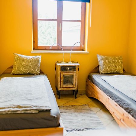 Tauglerei Appartement Enzian In Den Zauberbergen Sankt Koloman ภายนอก รูปภาพ
